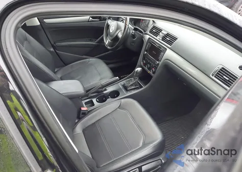 2015 Volkswagen Passat 1.8T Limited Edition из США, поврежденный, VIN 1VWAT7A34FC092778